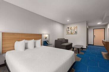 Microtel Inn And Suites Independence