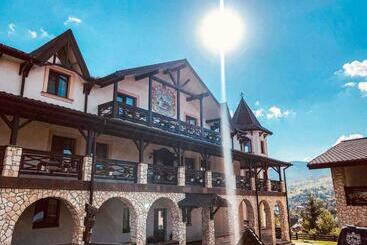 فندق Complex Dvir Kniazhoiy Korony