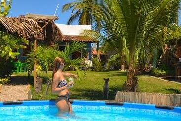 بنسيون Back To The Beach Hostel   Pipa