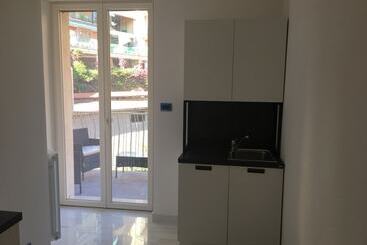 Пансион Le Divine Di Via Olivieri   Reception Via Xxv Aprile 5