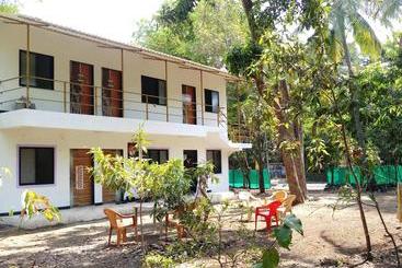 استراحتگاه Lotus Cottage