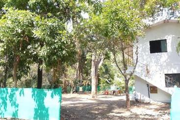استراحتگاه Lotus Cottage
