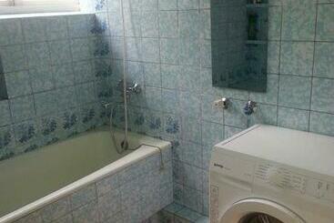 پانسیون Maia S Polish Guest House