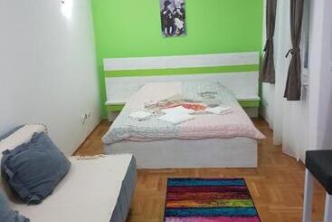 پانسیون Apartmani Banja Spa