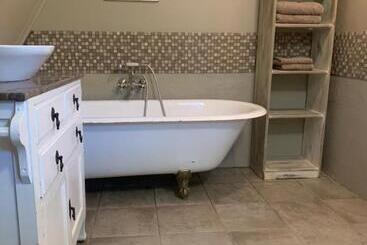 مبيت وإفطار Notting Hill Lodge