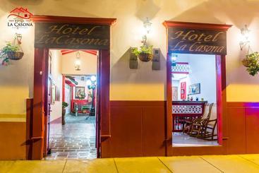 هتل La Casona