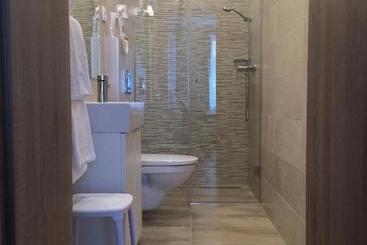 تختخواب و صبحانه Erhardt Superior Rooms