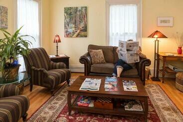 هتل Harding House