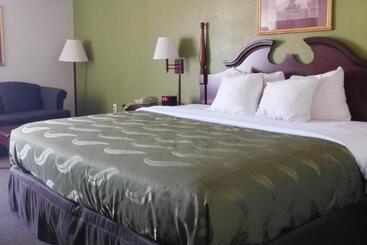 ホテル Quality Inn & Suites Thomasville