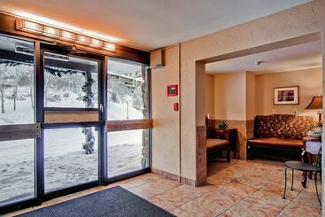 هتل Torian Plum Plaza 207