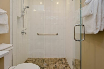 هتل Storm Meadows Townhomes
