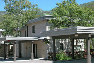 هتل Storm Meadows Townhomes