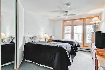 هتل Vail Spa Condominiums By East West Destination Hospitality