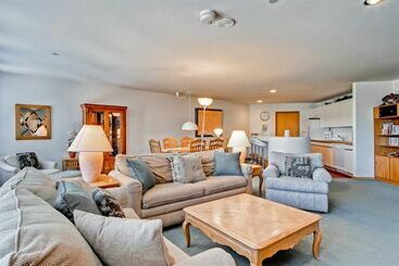 هتل Vail Spa Condominiums By East West Destination Hospitality