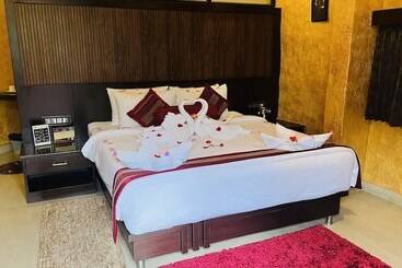 호텔 Coorg Jungle Camp Backwater Resort