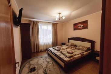 فندق Toga Cottage