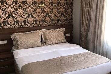 هتل Senturkler Suite