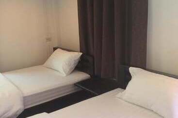 בית מלון כפרי Baan Phu Jad Kan Resort