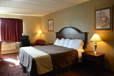 هتل Grand Forks Travelodge