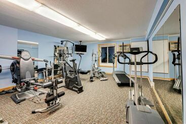 هتل Grand Forks Travelodge