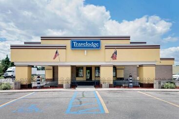 هتل Grand Forks Travelodge