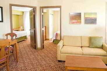 هتل Towneplace Suites By Marriott Newark Silicon Valley