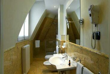 هتل Villa Fiorita