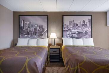 모텔 Super 8 By Wyndham Owatonna