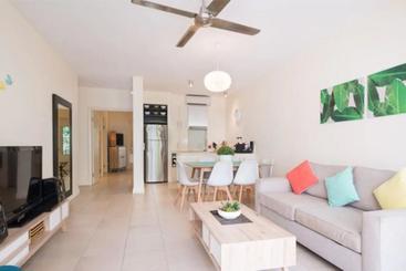 هتل The Beach Club Premium Private Apartments