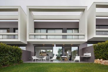 استراحتگاه Holiday Rentals At Pga Catalunya