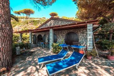 Mandel 2 Residence