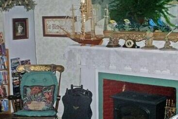 Nichols Guest House B & B
