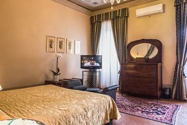 酒店 Palazzo Leopoldo Dimora Storica & Spa