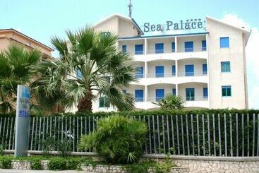 فندق Sea Palace