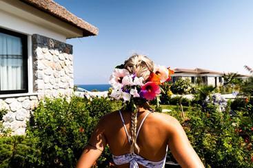 هتل Maldives Holiday Homes