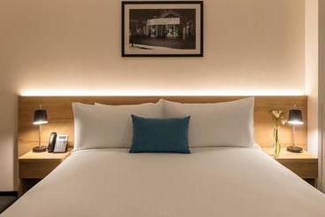 هتل Room @ 89 Courtenay Place