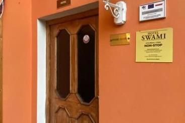 هتل Swami