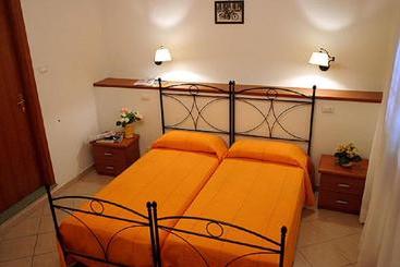پانسیون Locanda Dino