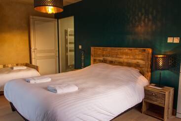 مبيت وإفطار Le Puy Carmin   Chambre D Hôtes Avec Jacuzzi