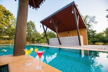 בית מלון כפרי Vannraj Resort And Spa