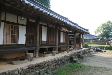 פנסיון Yi Jin Rae S Historic House