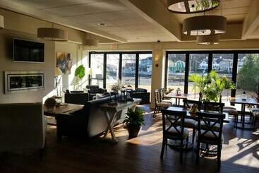 酒店 Cohasset Harbor Resort