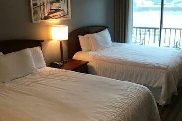 酒店 Cohasset Harbor Resort