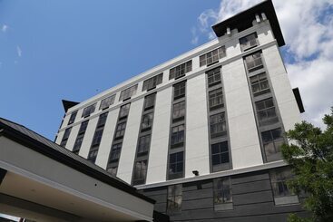 Отель Doubletree By Hilton Boston Logan Airport Chelsea