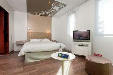 هتل Ibis Styles Lille Aeroport