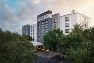 Отель Springhill Suites Austin South