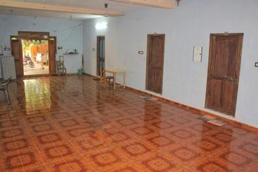 پانسیون Auro Gp Guest House