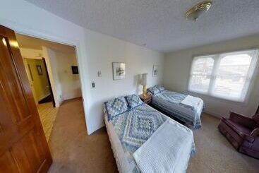 Bed and Breakfast Dodgeton Creek Inn