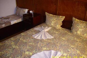 פנסיון Villa Ribarica