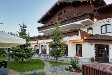 בית מלון כפרי Pensiune & Restaurant Victoria